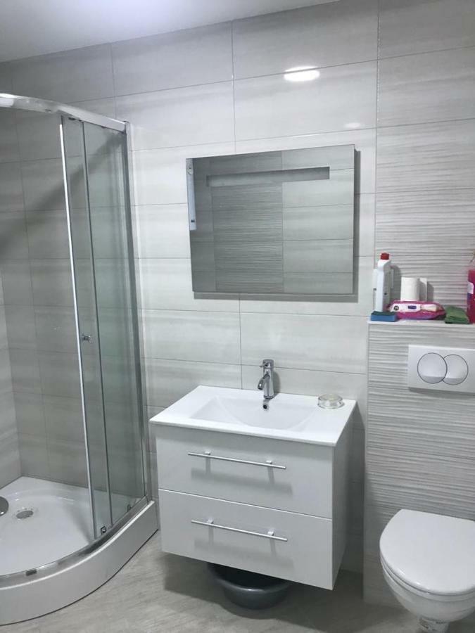 Luda Kuca Apartman Bar Kültér fotó