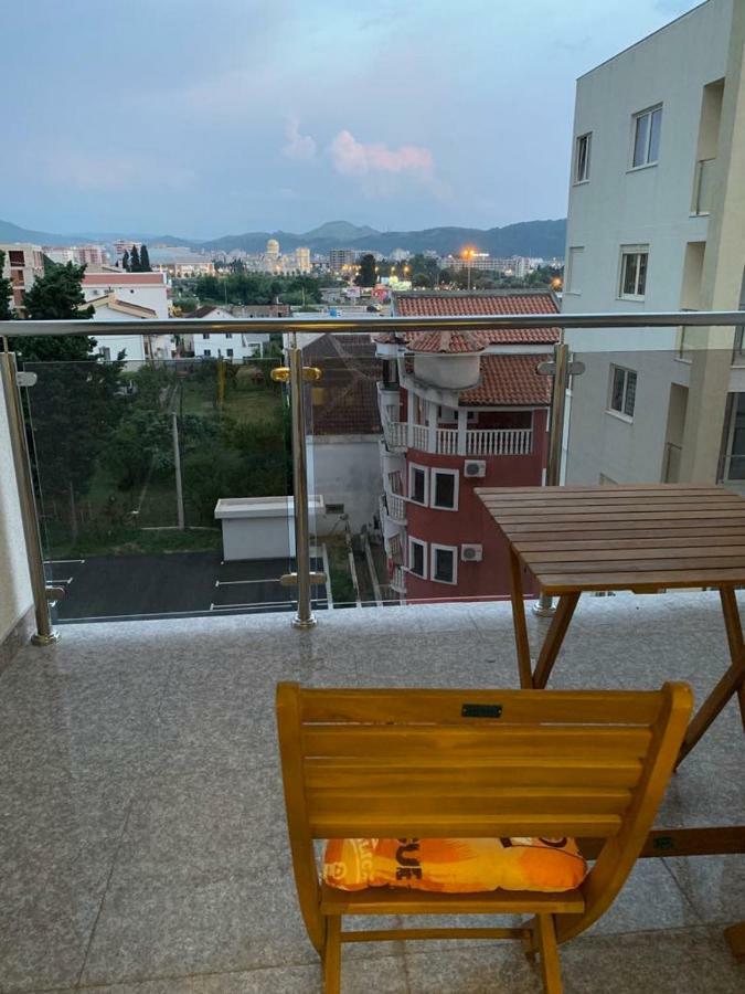 Luda Kuca Apartman Bar Kültér fotó